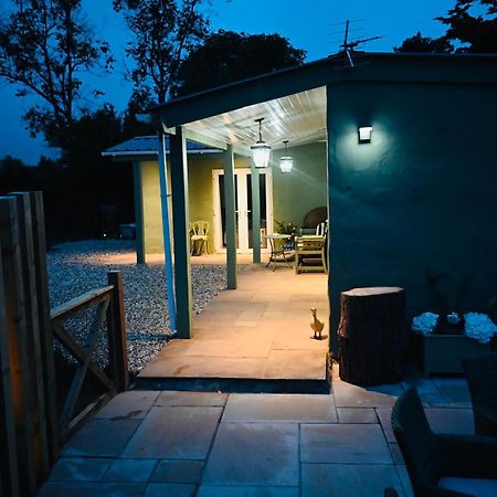 فيلا The Stables Hideaway لينيلي المظهر الخارجي الصورة